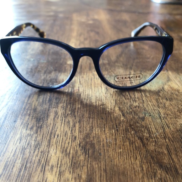 New authentic Coach glasses - Picture 7 of 9